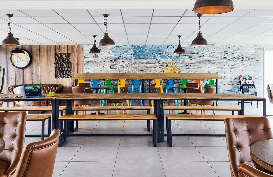 Ibis Styles Hyeres Rooftop & Spa-1